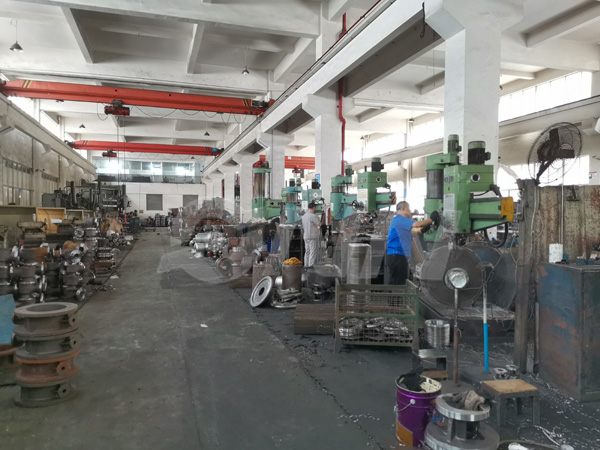 閥門(mén)加工車間